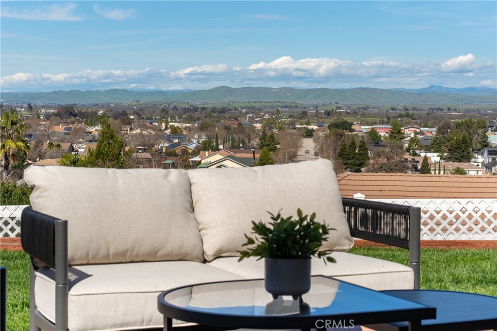 2039 Promontory, Paso Robles, CA 93446