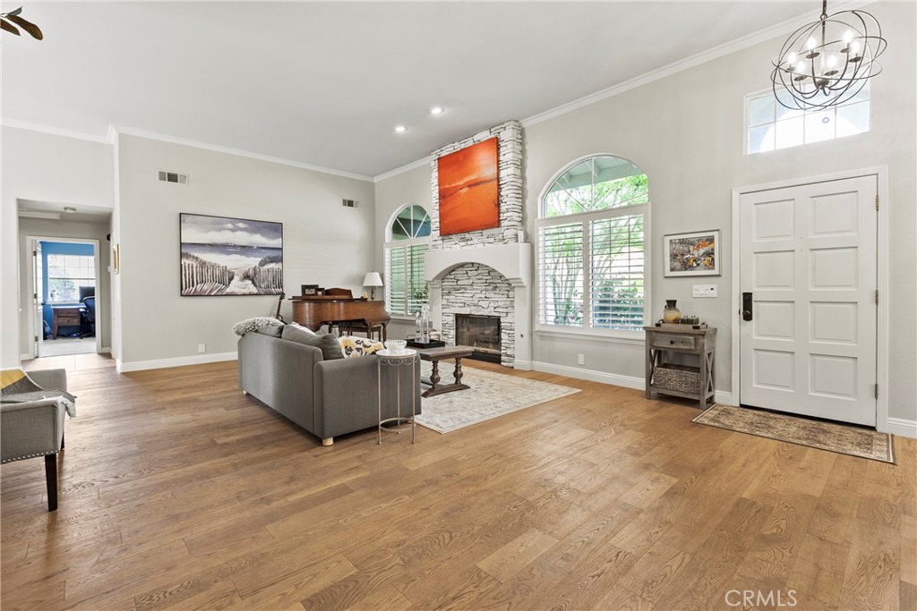 1609 Tanager Ct, Templeton, CA 93465