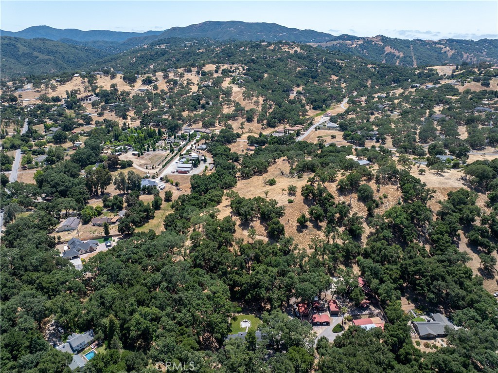 0 Los Gatos Rd, Atascadero, CA 93422