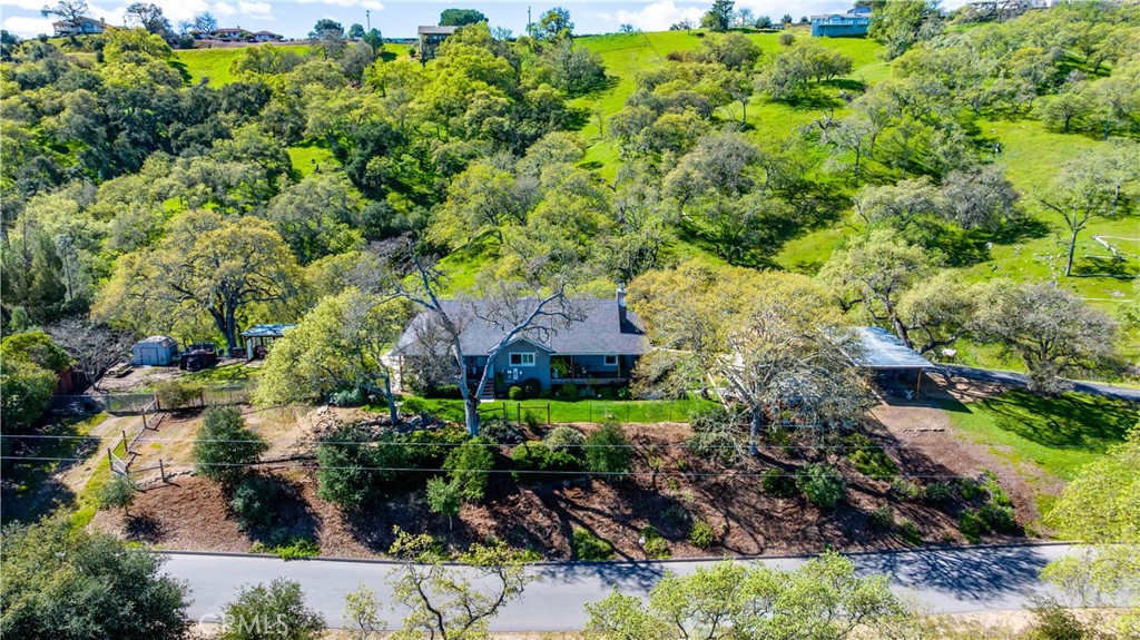 11127 Cebada Rd, Atascadero, CA 93422