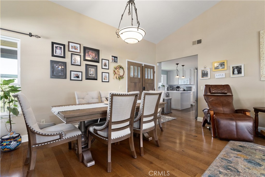 11127 Cebada Rd, Atascadero, CA 93422