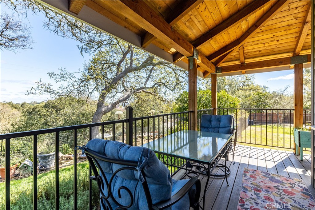 11127 Cebada Rd, Atascadero, CA 93422