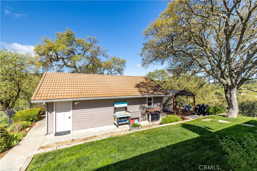 11127 Cebada Rd, Atascadero, CA 93422