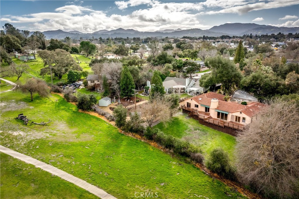 8865 Pino Solo Ave, Atascadero, CA 93422