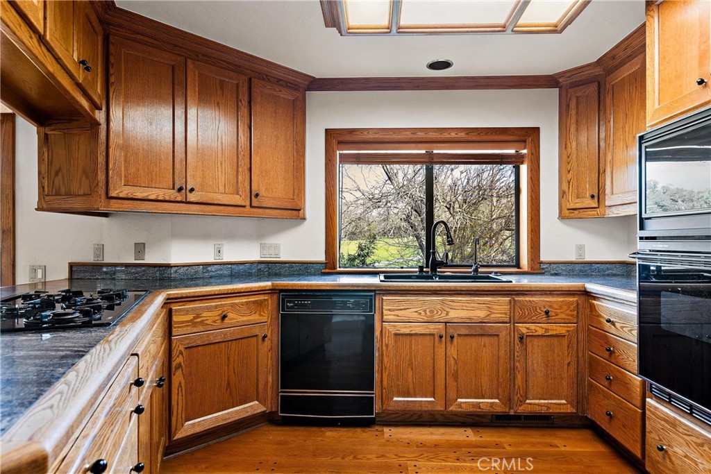 8865 Pino Solo Ave, Atascadero, CA 93422