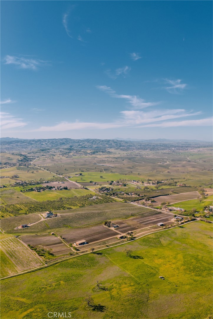 5575 El Pomar, Templeton, CA 93465