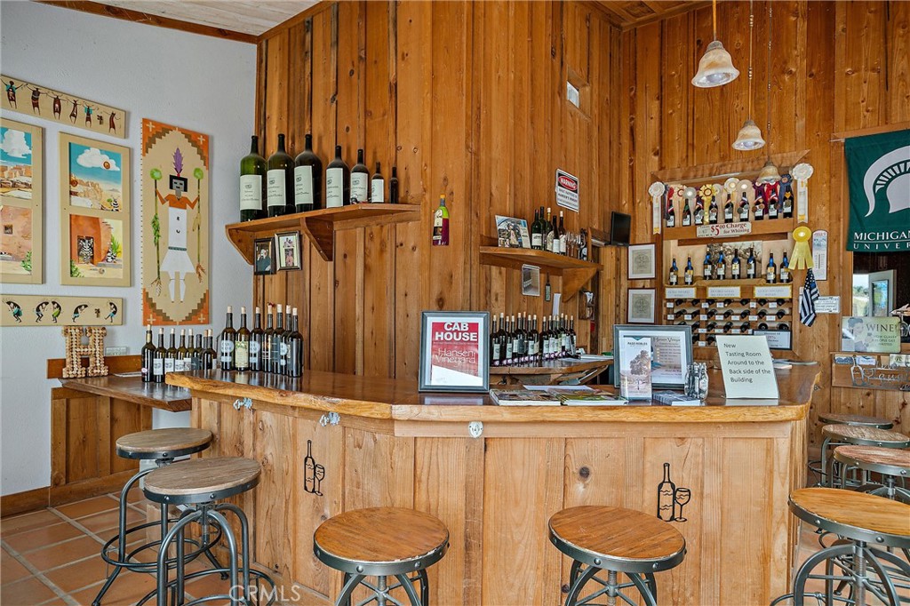 5575 El Pomar, Templeton, CA 93465