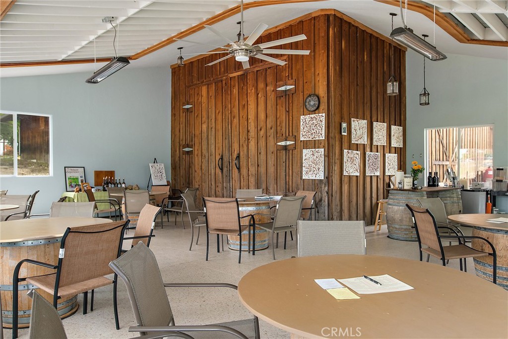 5575 El Pomar, Templeton, CA 93465