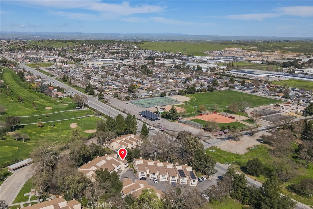 17 Green Ct, Paso Robles, CA 93446