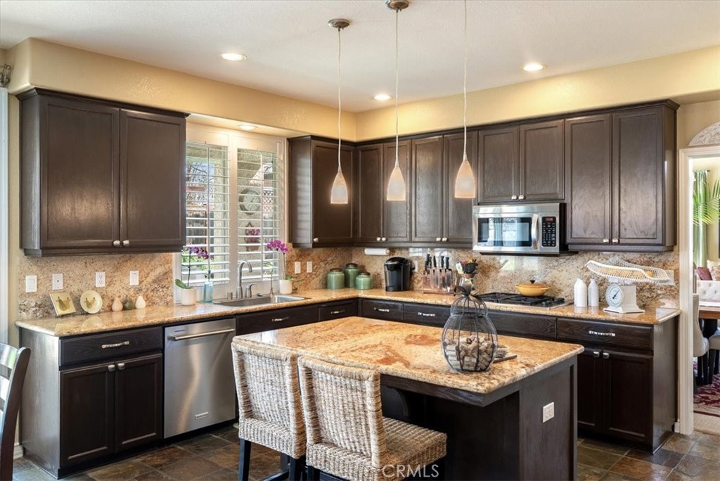 1945 Fieldstone, Paso Robles, CA 93446