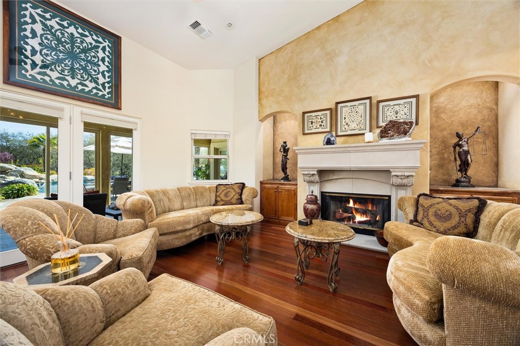 1990 Calle Los Charros, Templeton, CA 93465