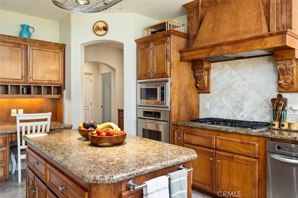 1990 Calle Los Charros, Templeton, CA 93465