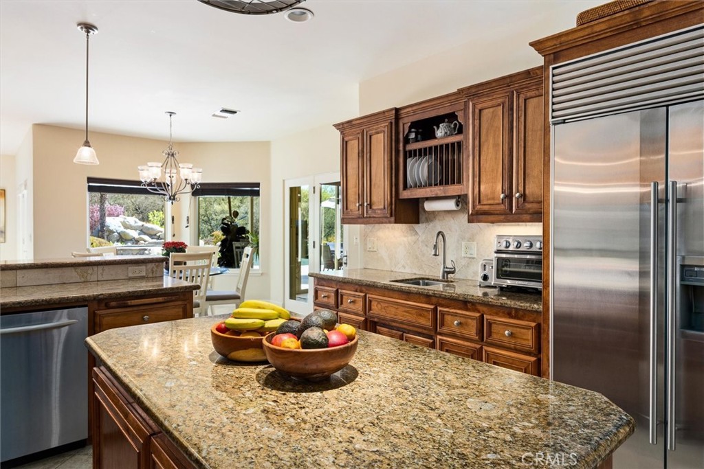 1990 Calle Los Charros, Templeton, CA 93465