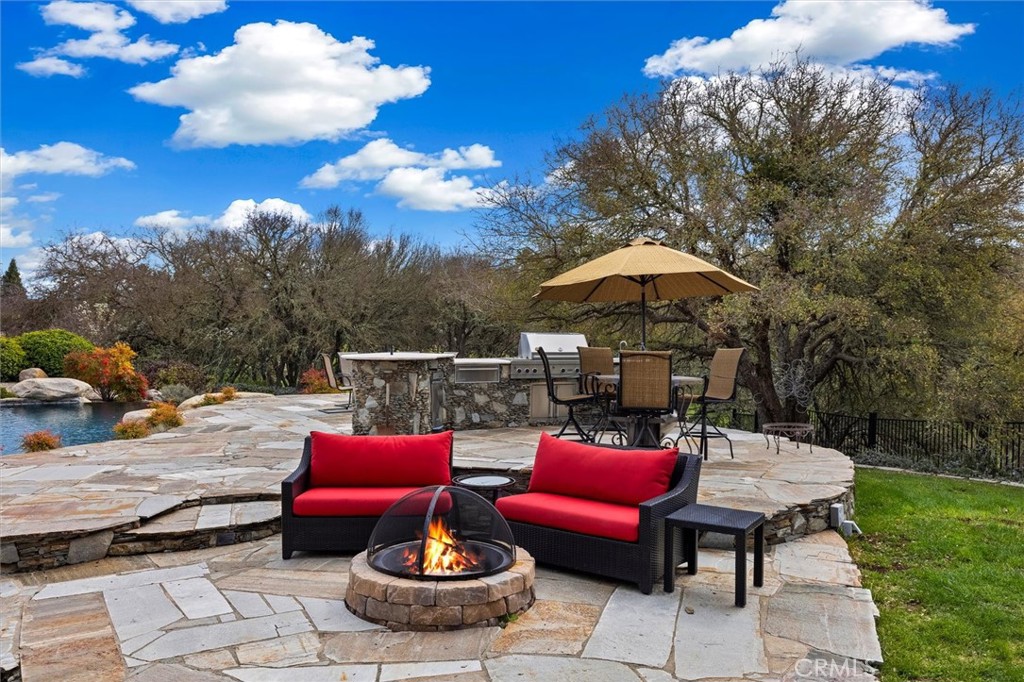 1990 Calle Los Charros, Templeton, CA 93465