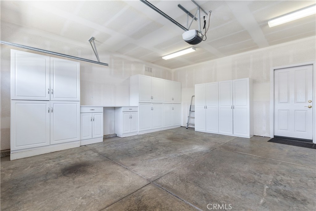 2562 Alameda Dr, Paso Robles, CA 93446