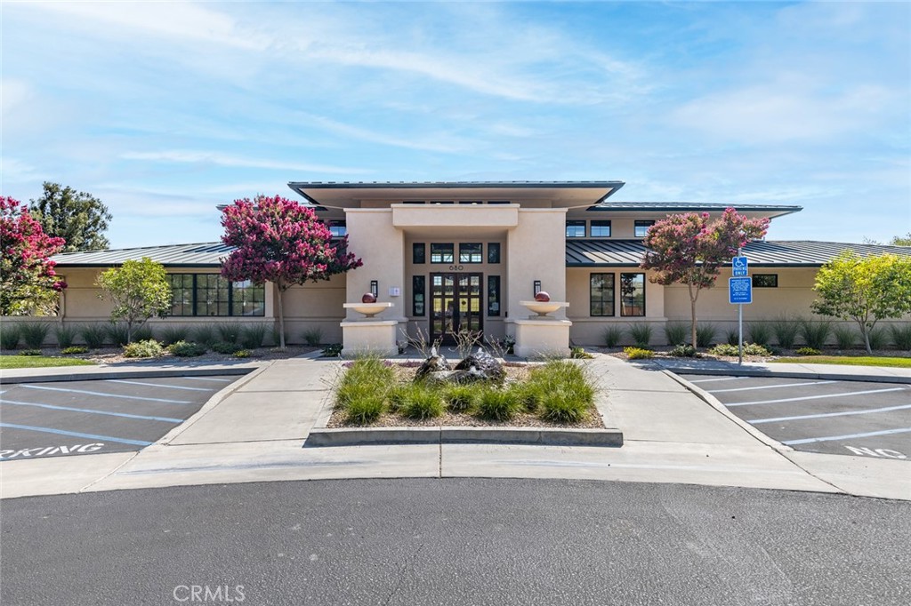 2562 Alameda Dr, Paso Robles, CA 93446