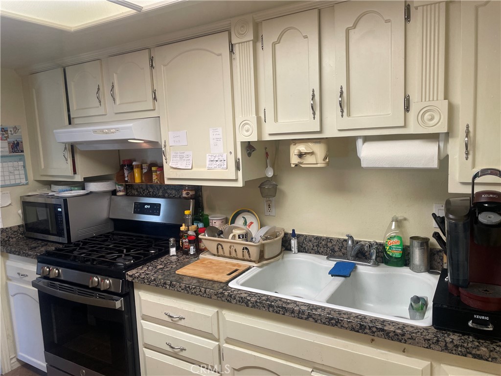 1728 Lark Ellen Dr., Paso Robles, CA 93446