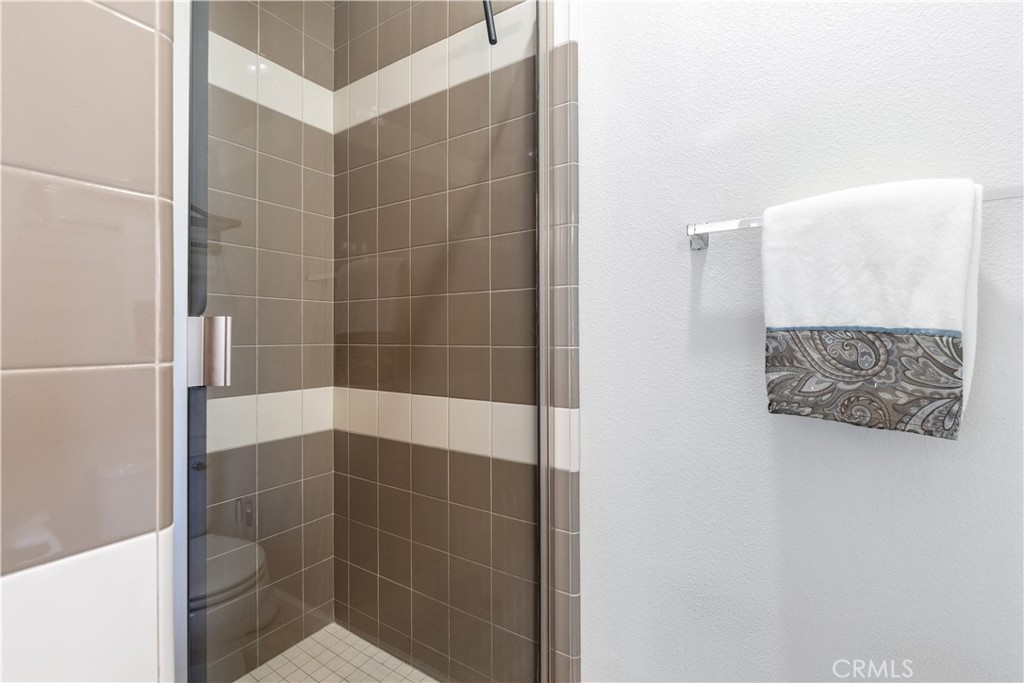 2155 Holly Dr, Paso Robles, CA 93446