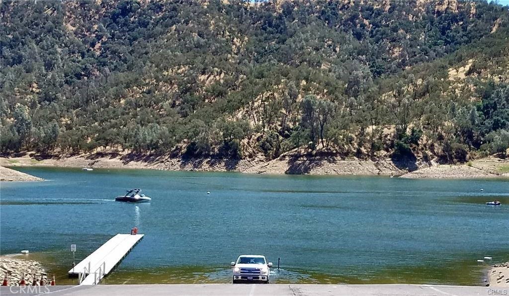 2155 Holly Dr, Paso Robles, CA 93446