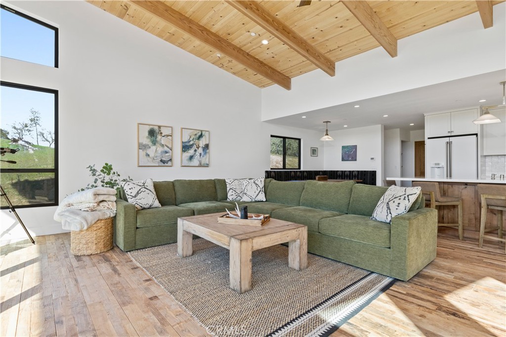 3275 Timberline, Paso Robles, CA 93446