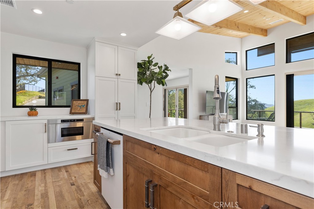 3275 Timberline, Paso Robles, CA 93446