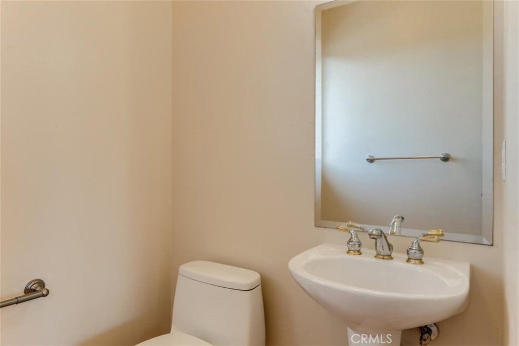 305 Ivar Street, Cambria, CA 93428