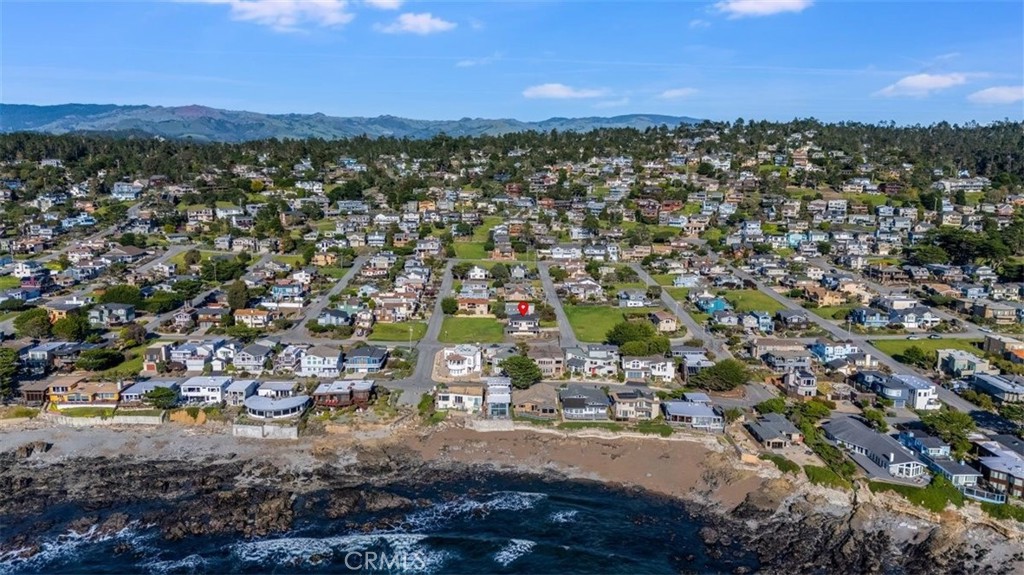 305 Ivar Street, Cambria, CA 93428