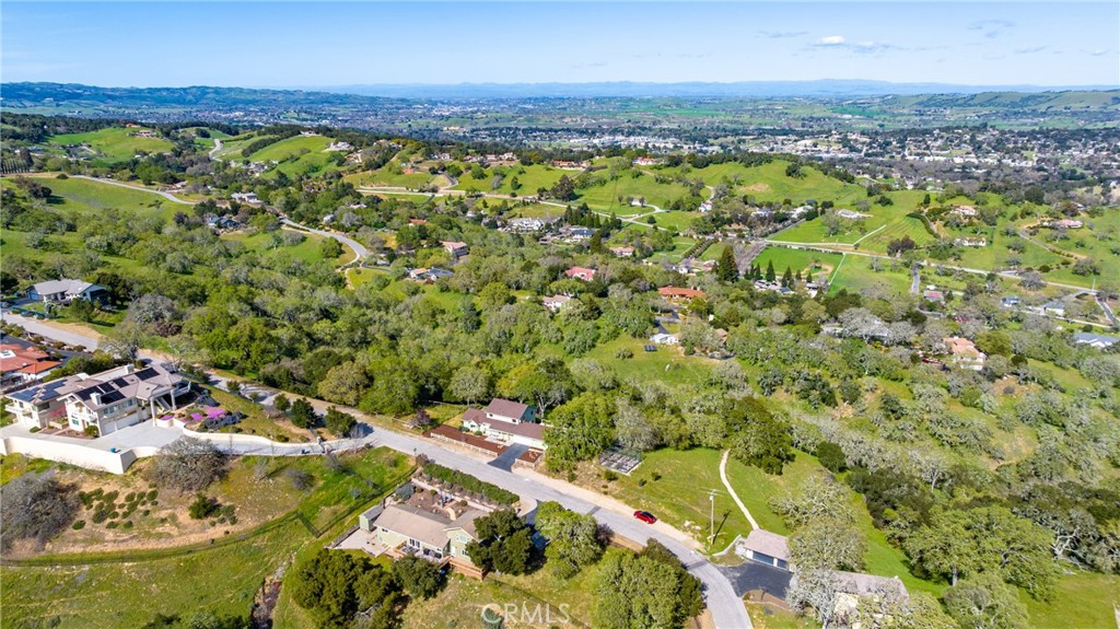 10870 Santa Ana, Atascadero, CA 93422