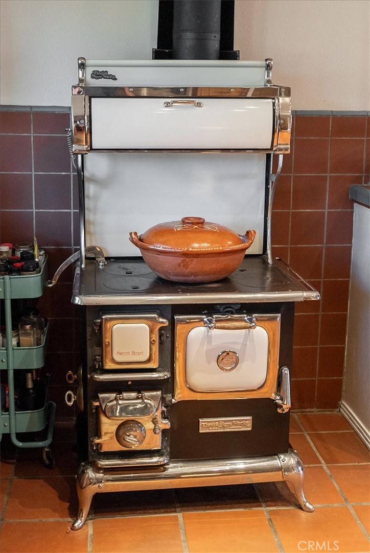 7975 Nacimiento Lake Dr, Paso Robles, CA 93446