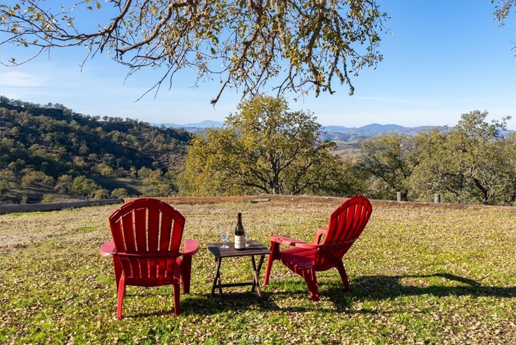 7975 Nacimiento Lake Dr, Paso Robles, CA 93446