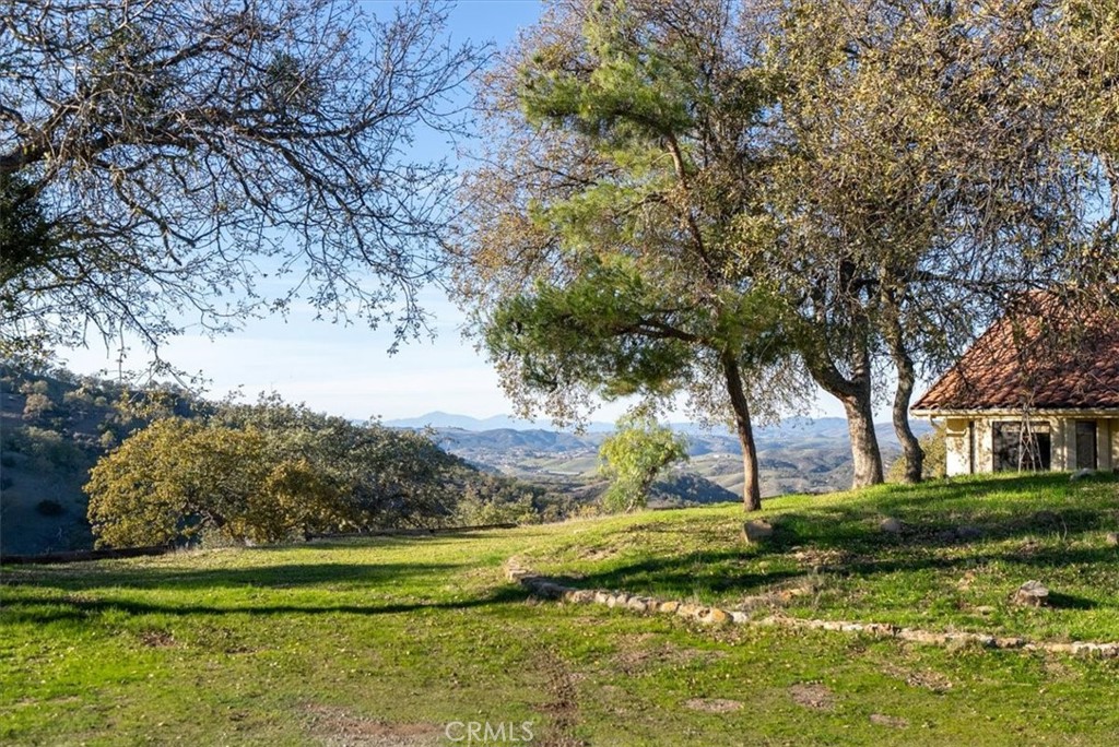 7975 Nacimiento Lake Dr, Paso Robles, CA 93446