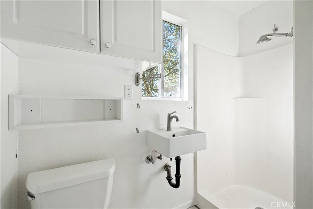 7975 Nacimiento Lake Dr, Paso Robles, CA 93446