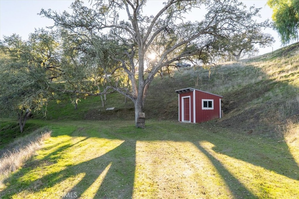 7975 Nacimiento Lake Dr, Paso Robles, CA 93446