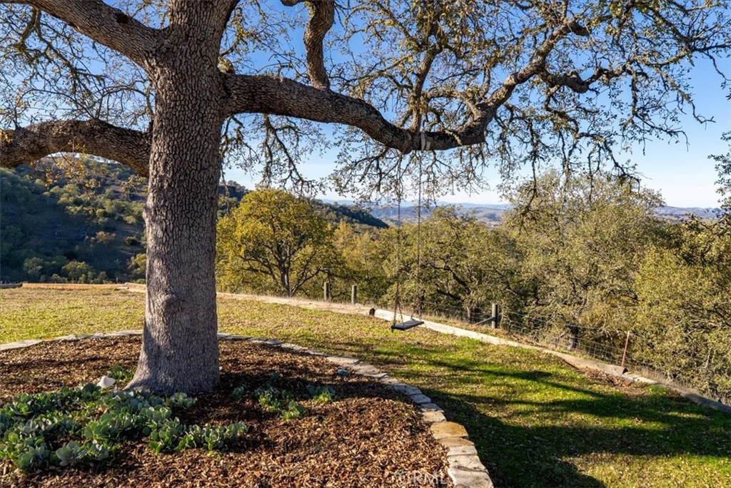 7975 Nacimiento Lake Dr, Paso Robles, CA 93446