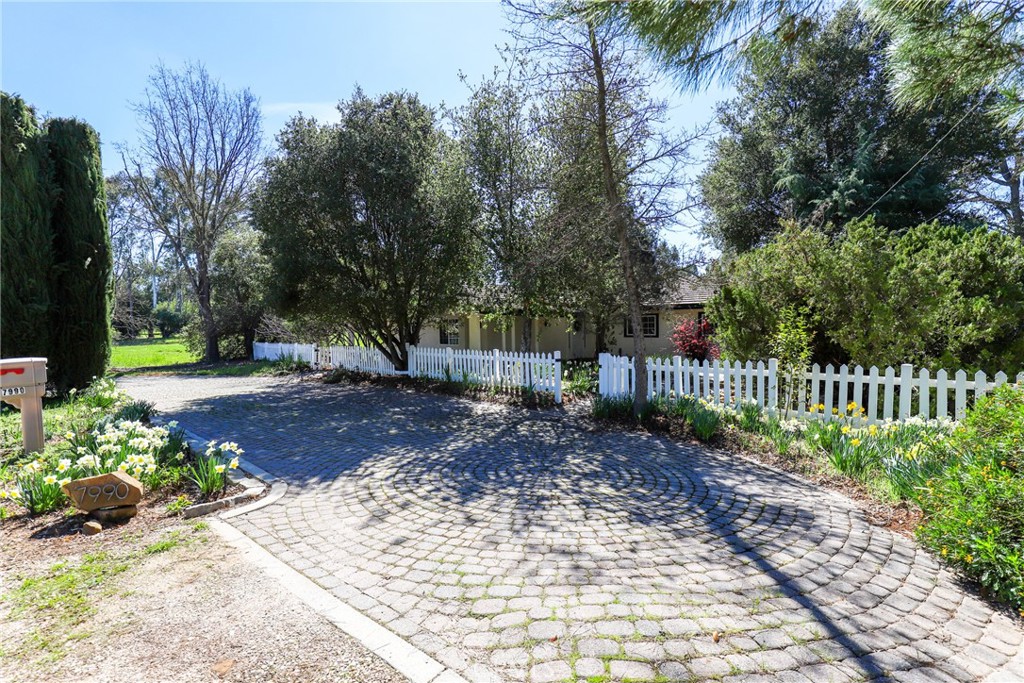 7990 San Gabriel Rd, Atascadero, CA 93422