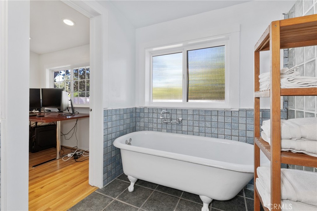 7990 San Gabriel Rd, Atascadero, CA 93422