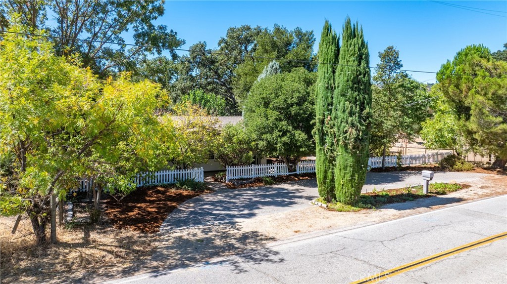 7990 San Gabriel Rd, Atascadero, CA 93422