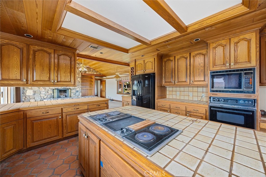 110 Booker, Templeton, CA 93465