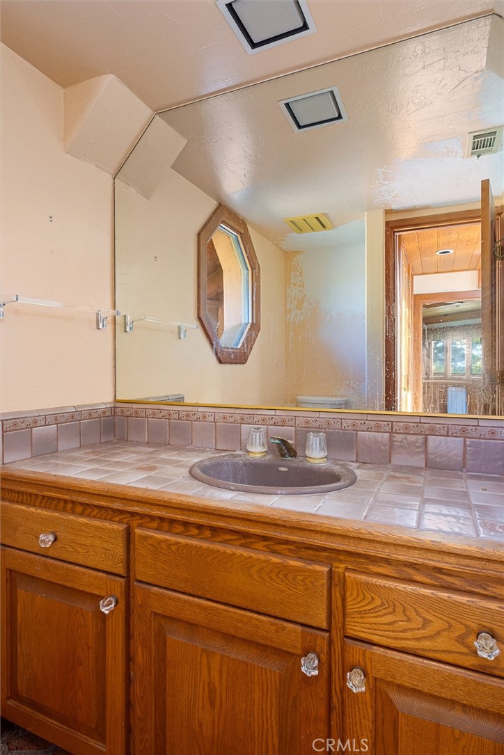 110 Booker, Templeton, CA 93465