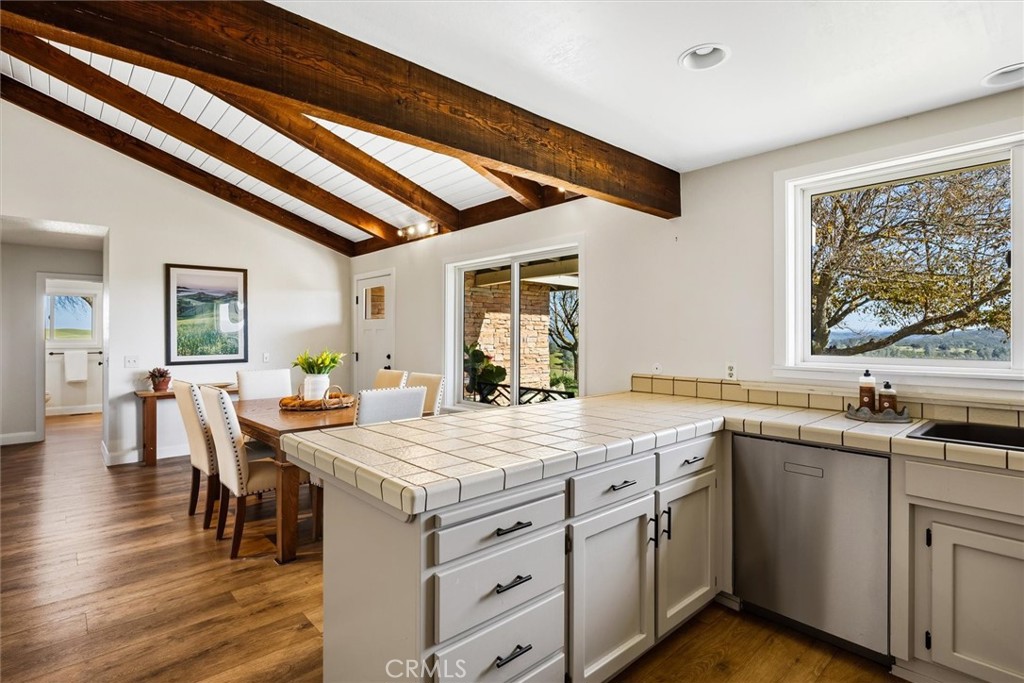 7491 Kingsbury Road, Templeton, CA 93465