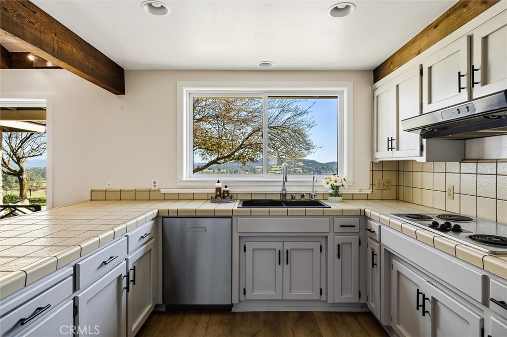 7491 Kingsbury Road, Templeton, CA 93465