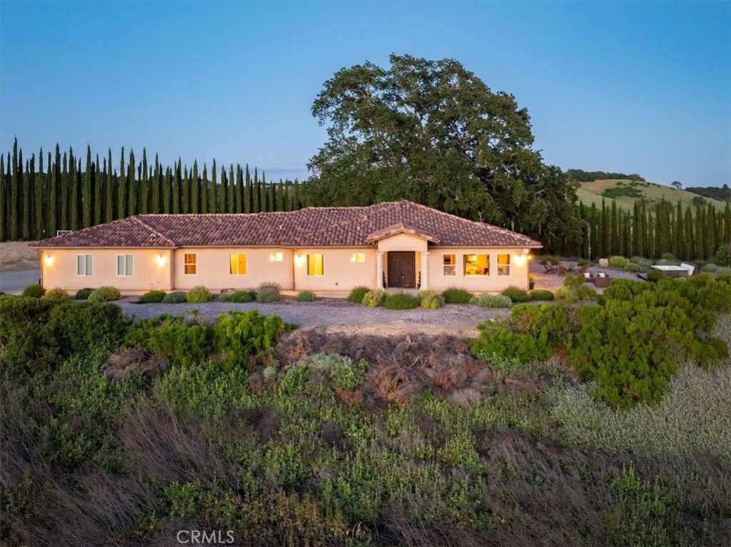 5250 , 5260 Vineyard, Paso Robles, CA 93446