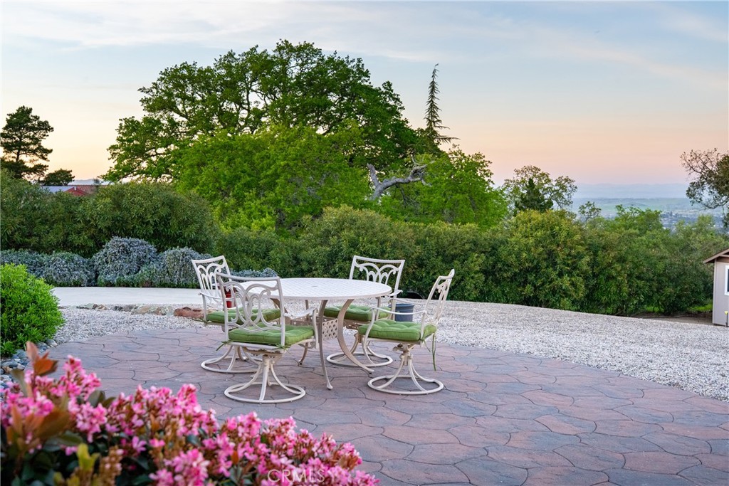 10605 San Marcos Rd, Atascadero, CA 93422