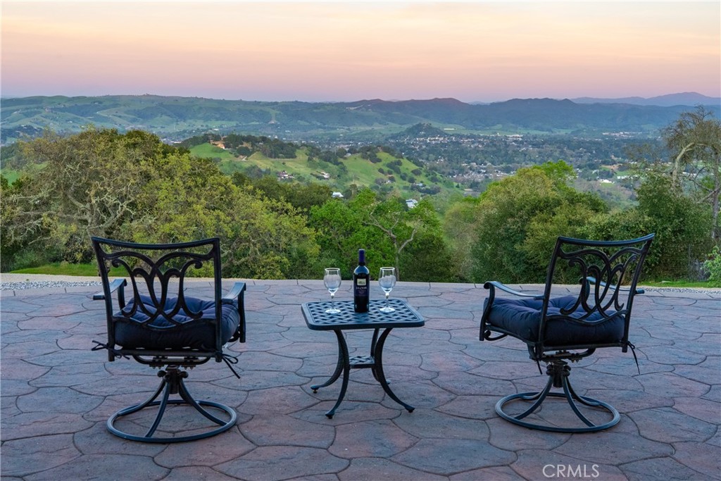 10605 San Marcos Rd, Atascadero, CA 93422