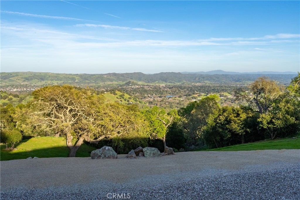 10605 San Marcos Rd, Atascadero, CA 93422
