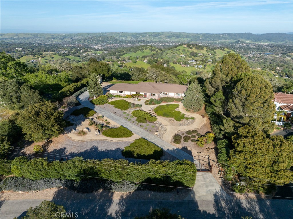 10605 San Marcos Rd, Atascadero, CA 93422