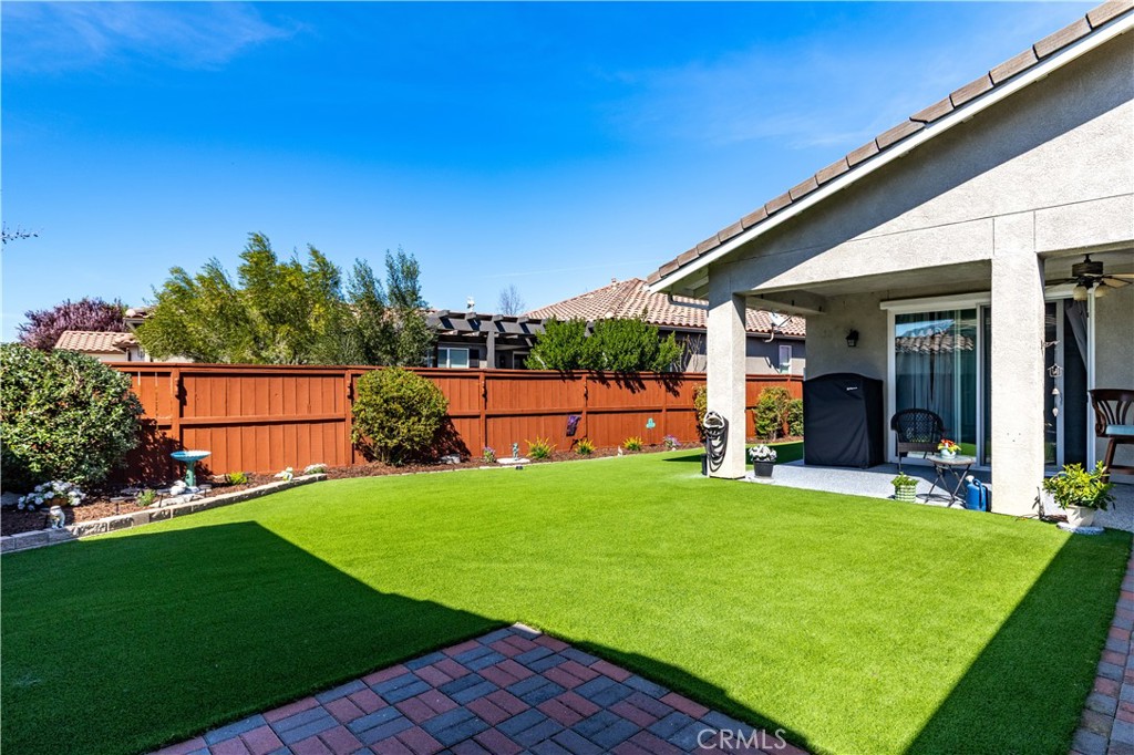 2457 Clubhouse Dr, Paso Robles, CA 93446