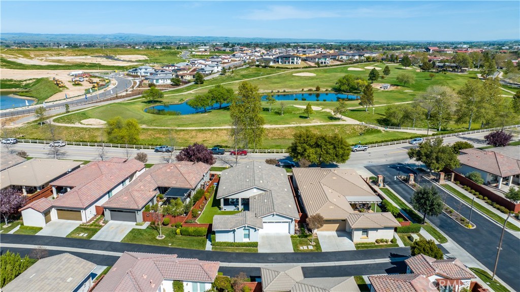 2457 Clubhouse Dr, Paso Robles, CA 93446