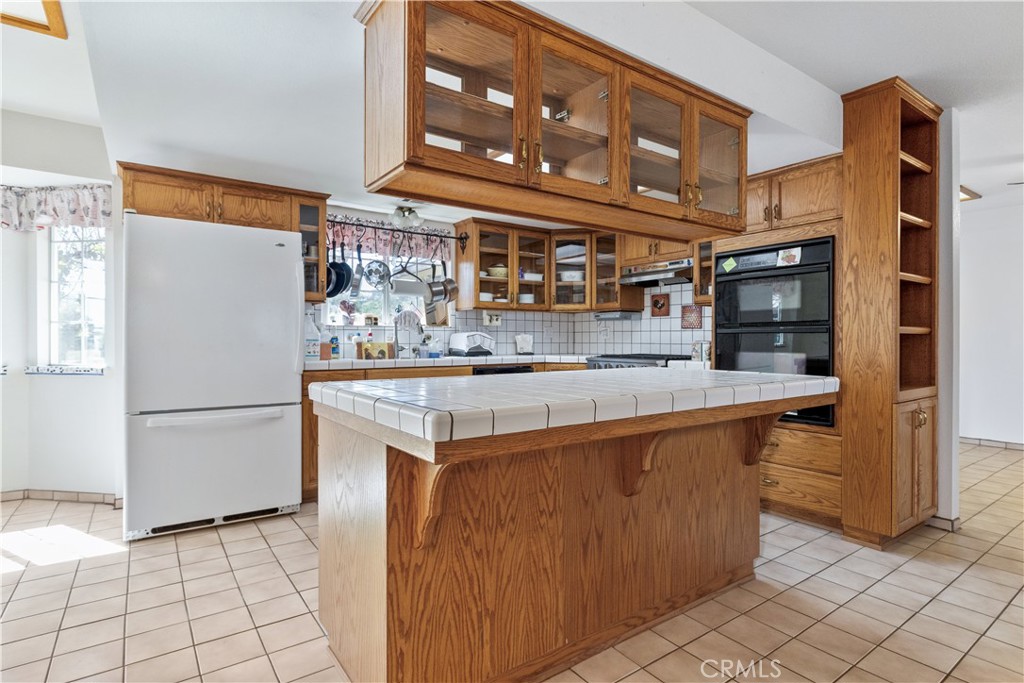 5335 Monterey, Paso Robles, CA 93446