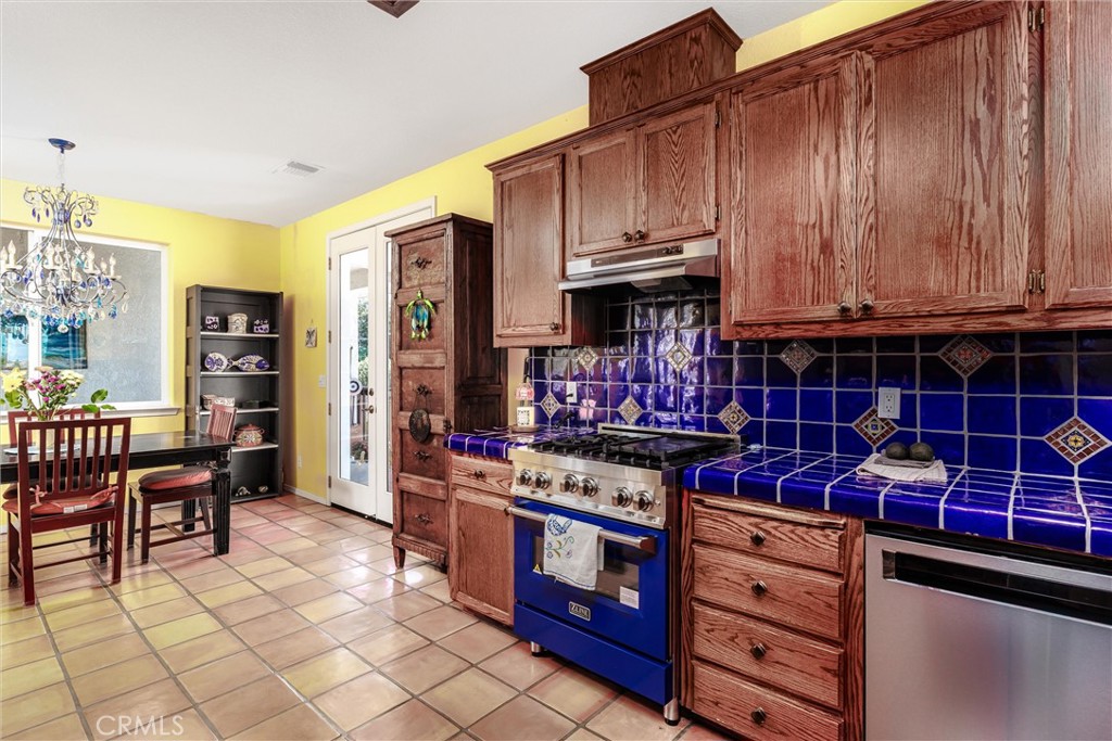 731 Renate Way, Paso Robles, CA 93446